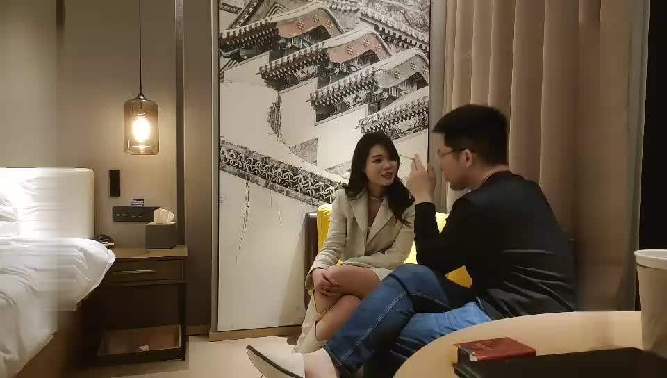 極品人妻小少婦兼職外圍女姿色誘人呻吟銷魂